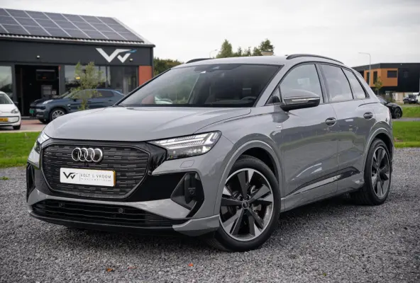 50 Quattro S-Line Competition 77 kWh|BTW|RS Interieur|Nardo Moonstone Grey|Org NL NAP|1 Eig|Head Up|Leder|CarPlay|Led Matrix|ACC|Dealer Onderhouden