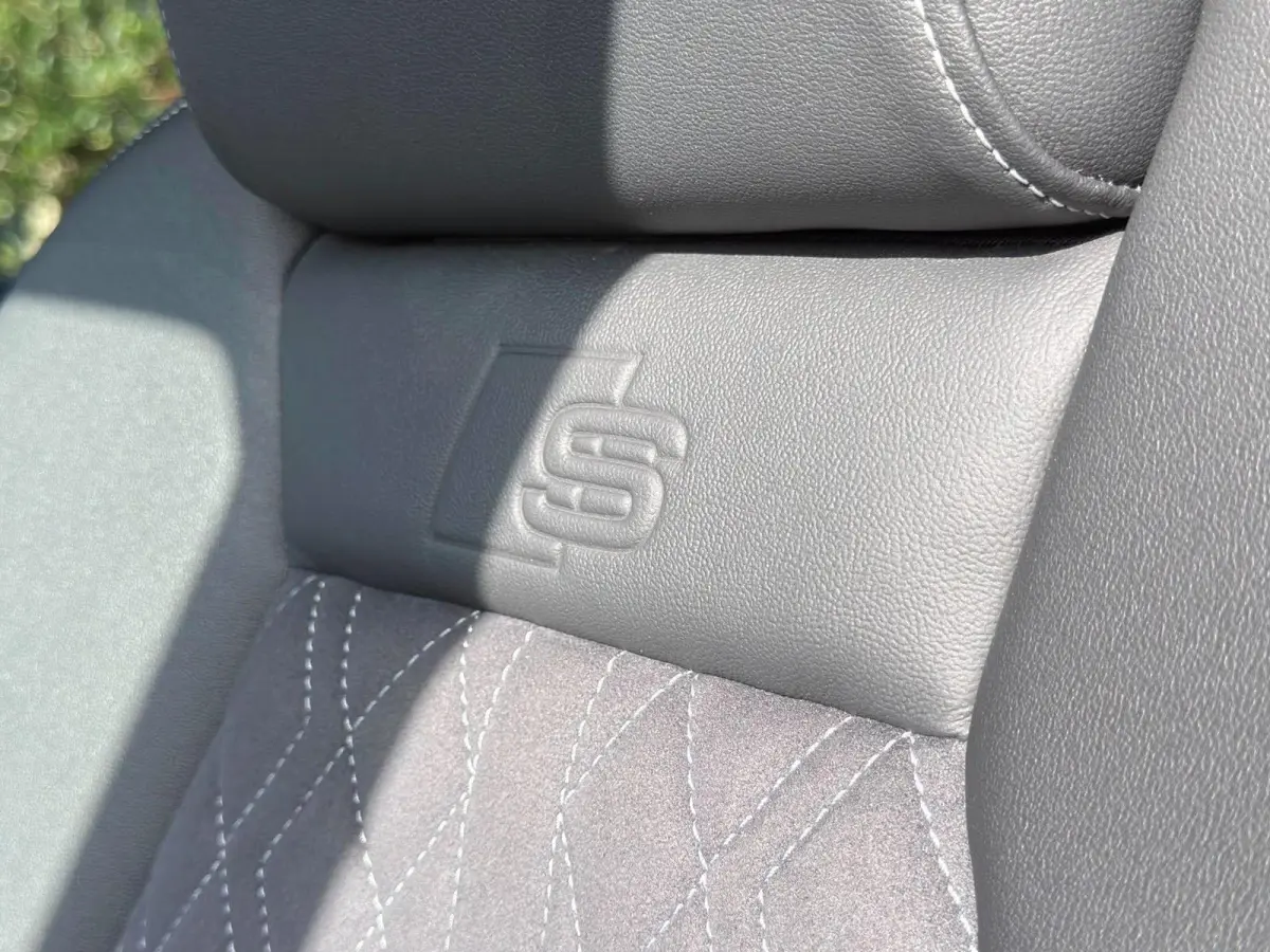 50 Quattro S-Line Competition 77 kWh|BTW|RS Interieur|Nardo Moonstone Grey|Org NL NAP|1 Eig|Head Up|Leder|CarPlay|Led Matrix|ACC|Dealer Onderhouden