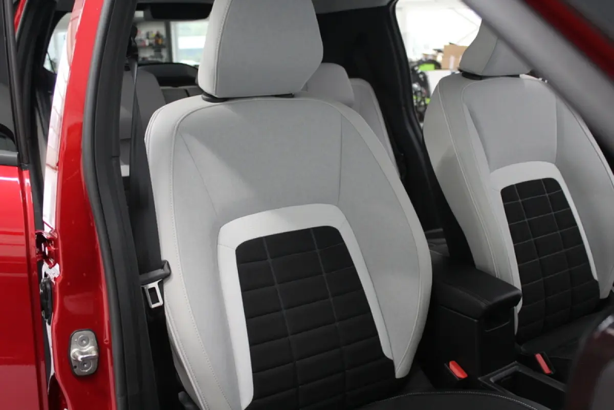 1.2 Hybrid 110pk Max AUTOMAAT | CAMERA | CARPLAY | CRUISE CONTROLE | LED | PARK.SENSOREN