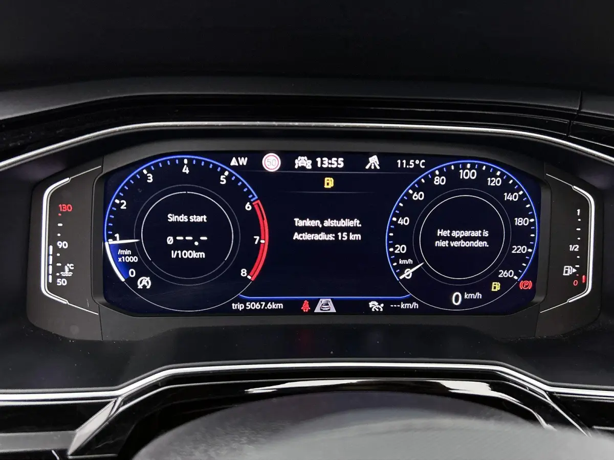 1.0 TSI R-Line Business | 95 PK | Apple Carplay / Android Auto | Stoelverwarming | Parkeercamera | Adaptieve Cruise Control | Navigatie |