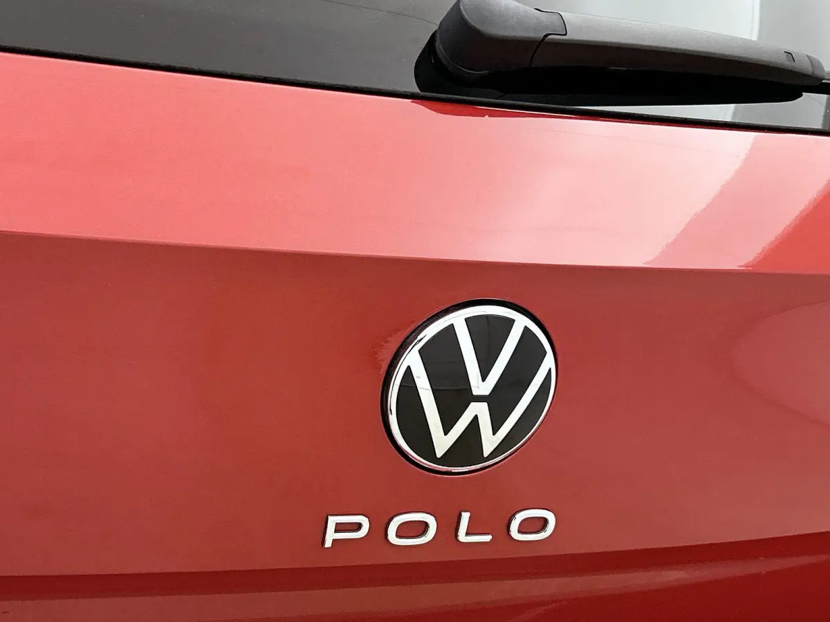 1.0 TSI R-Line Business | 95 PK | Apple Carplay / Android Auto | Stoelverwarming | Parkeercamera | Adaptieve Cruise Control | Navigatie |