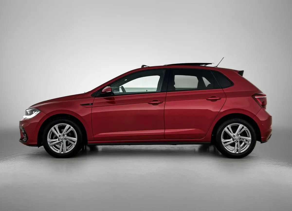 1.0 TSI R-Line Business | 95 PK | Apple Carplay / Android Auto | Stoelverwarming | Parkeercamera | Adaptieve Cruise Control | Navigatie |