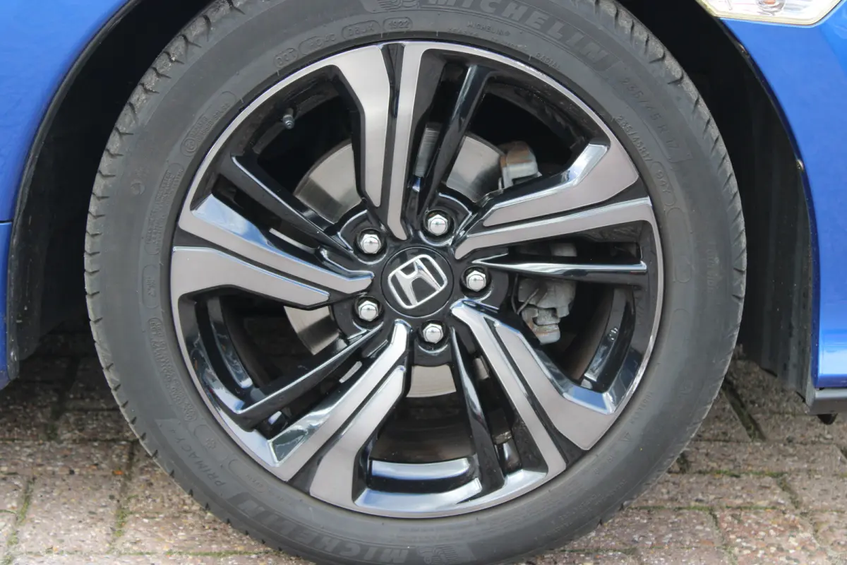 1.0 i-VTEC Executive Panorama