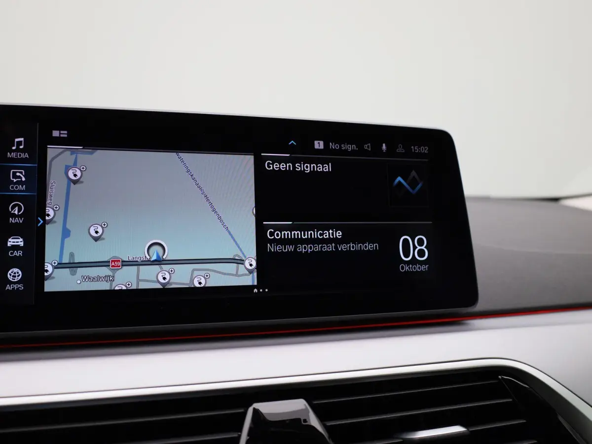 530e 215kW xDrive Auto | Achteruitrijcamera | Apple Carplay | Stoelverwarming | Climate Control | Navigatie | Elektr. achterklep |