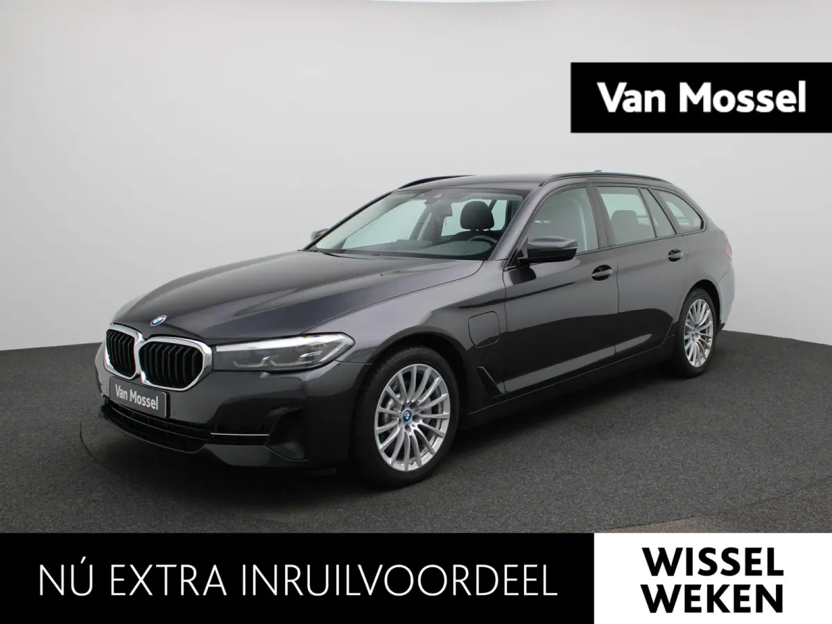 530e 215kW xDrive Auto | Achteruitrijcamera | Apple Carplay | Stoelverwarming | Climate Control | Navigatie | Elektr. achterklep |