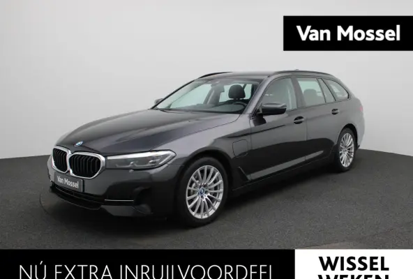 530e 215kW xDrive Auto | Achteruitrijcamera | Apple Carplay | Stoelverwarming | Climate Control | Navigatie | Elektr. achterklep |
