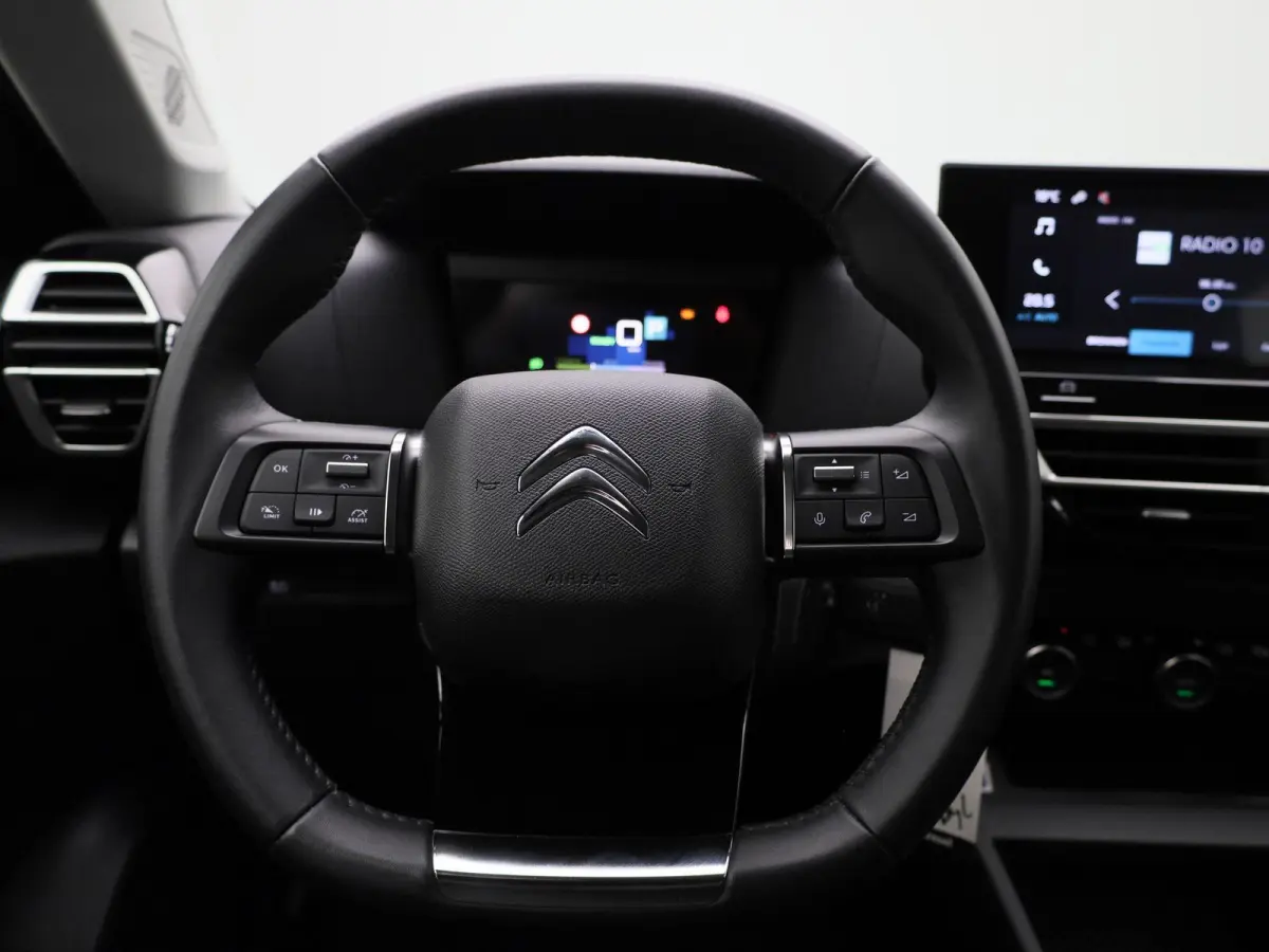 Feel 50 kWh | Apple Carplay | PDC | Cruise Control | Climate Control | Navigatie |