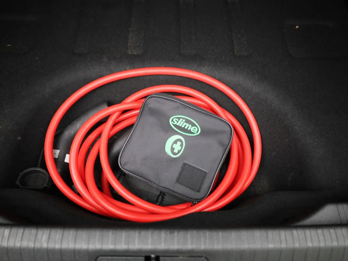 Feel 50 kWh | Apple Carplay | PDC | Cruise Control | Climate Control | Navigatie |