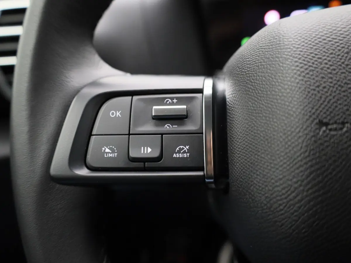 Feel 50 kWh | Apple Carplay | PDC | Cruise Control | Climate Control | Navigatie |