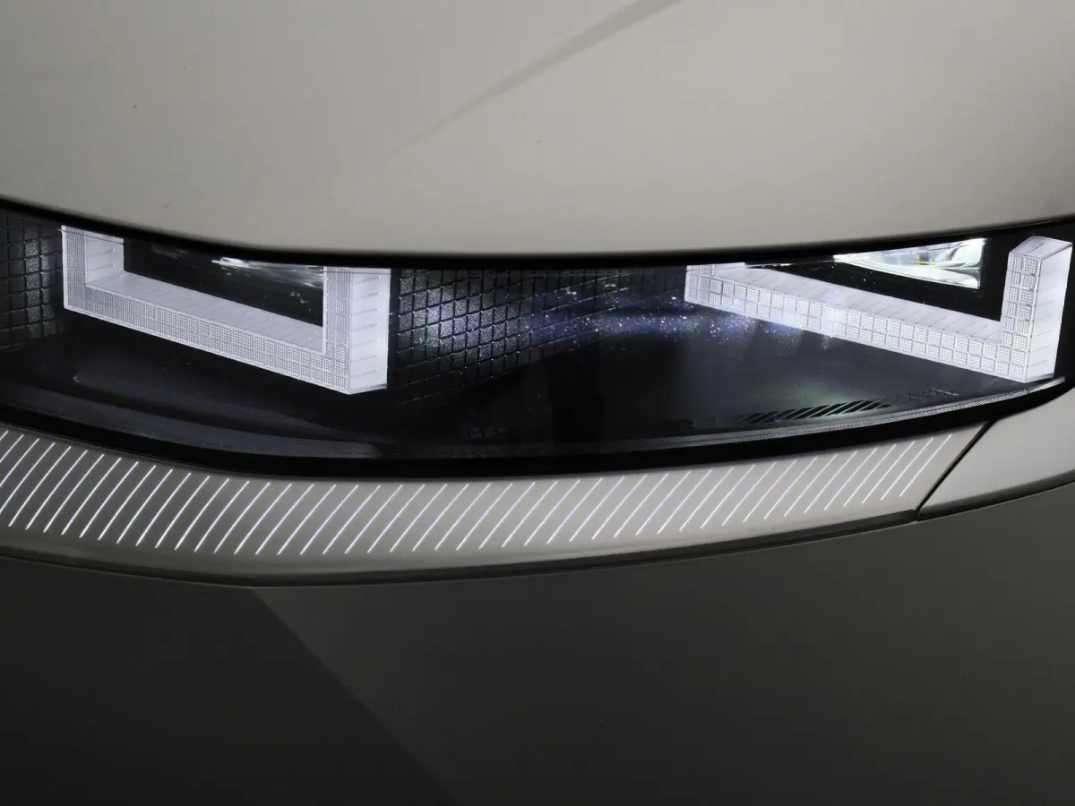 Lounge 73kWh