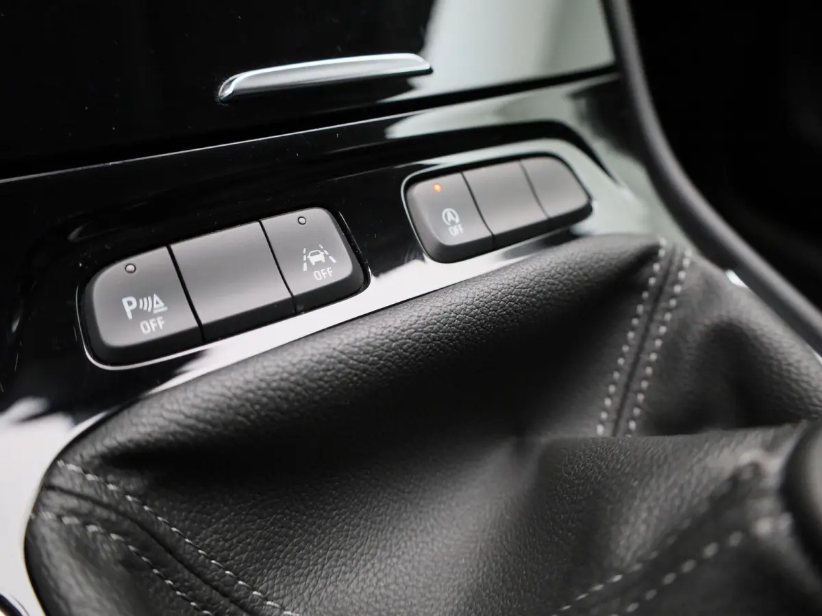 1.2 Turbo GS Line | APPLE ANDROID CARPLAY | NAVIGATIE | KEYLESS START/GO | LICHTMETALEN VELGEN |