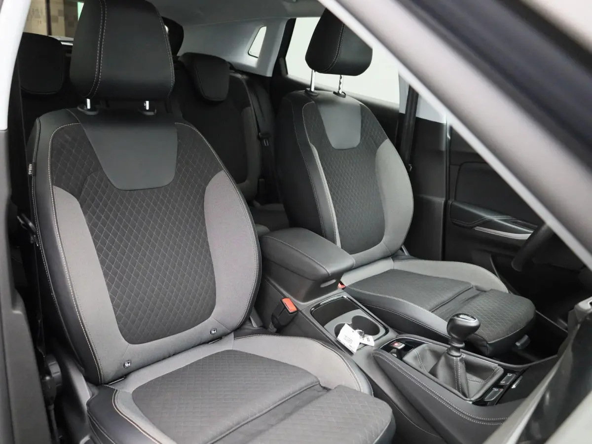 1.2 Turbo GS Line | APPLE ANDROID CARPLAY | NAVIGATIE | KEYLESS START/GO | LICHTMETALEN VELGEN |