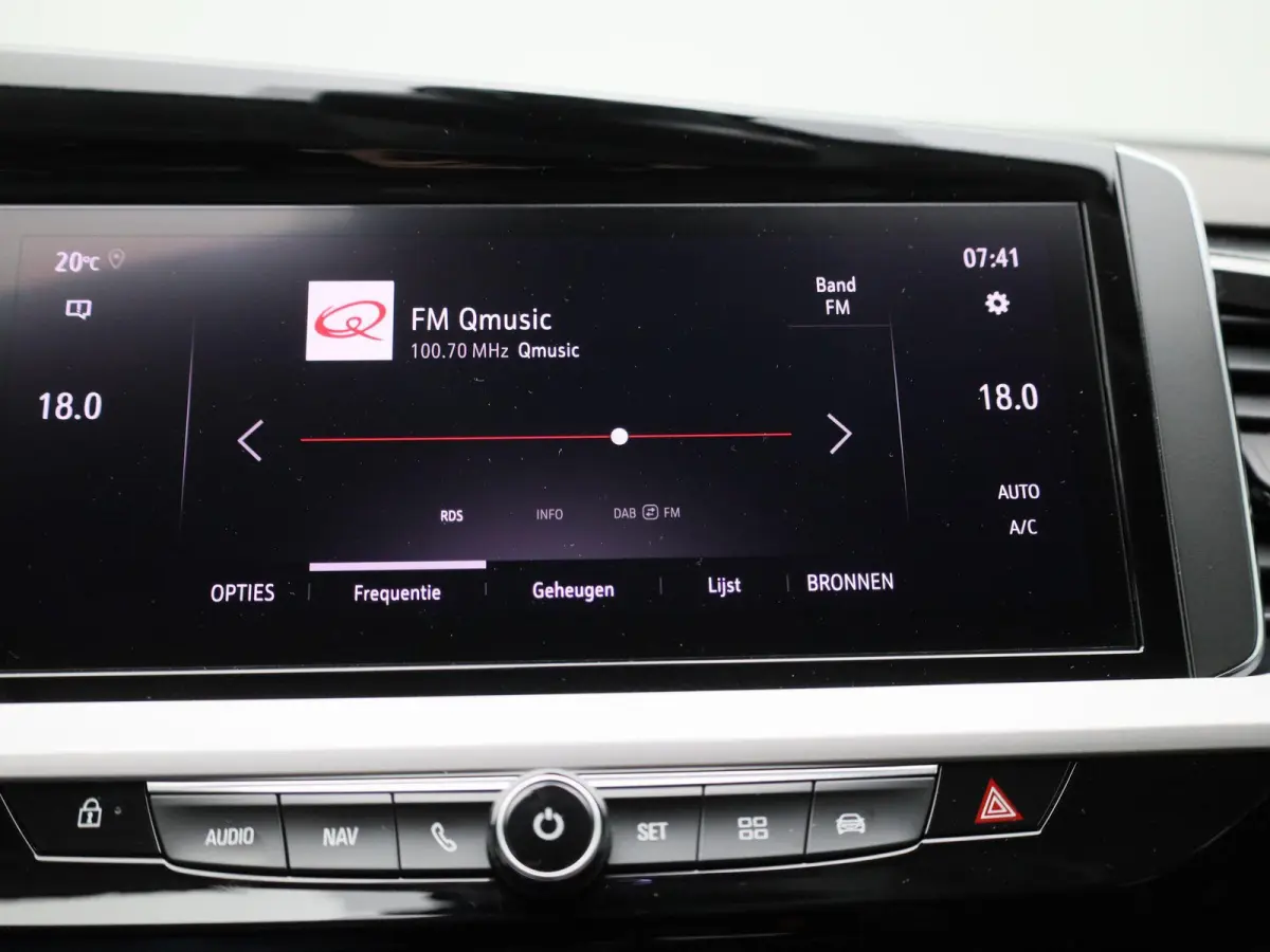 1.2 Turbo GS Line | APPLE ANDROID CARPLAY | NAVIGATIE | KEYLESS START/GO | LICHTMETALEN VELGEN |