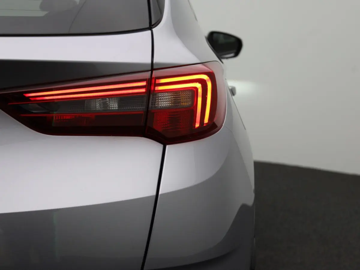 1.2 Turbo GS Line | APPLE ANDROID CARPLAY | NAVIGATIE | KEYLESS START/GO | LICHTMETALEN VELGEN |