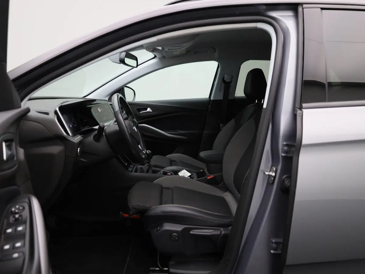 1.2 Turbo GS Line | APPLE ANDROID CARPLAY | NAVIGATIE | KEYLESS START/GO | LICHTMETALEN VELGEN |