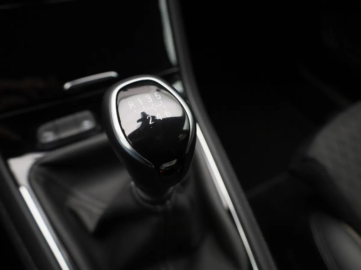 1.2 Turbo GS Line | APPLE ANDROID CARPLAY | NAVIGATIE | KEYLESS START/GO | LICHTMETALEN VELGEN |