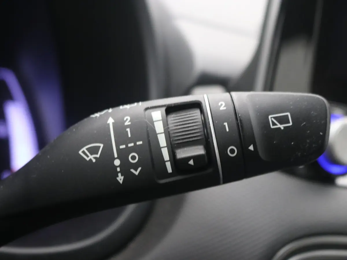 EV Comfort 64 kWh SOH 96,6% | Achteruitrijcamera | Airco (automatisch) | Apple Carplay/Android Auto|telefoonintegratie premium