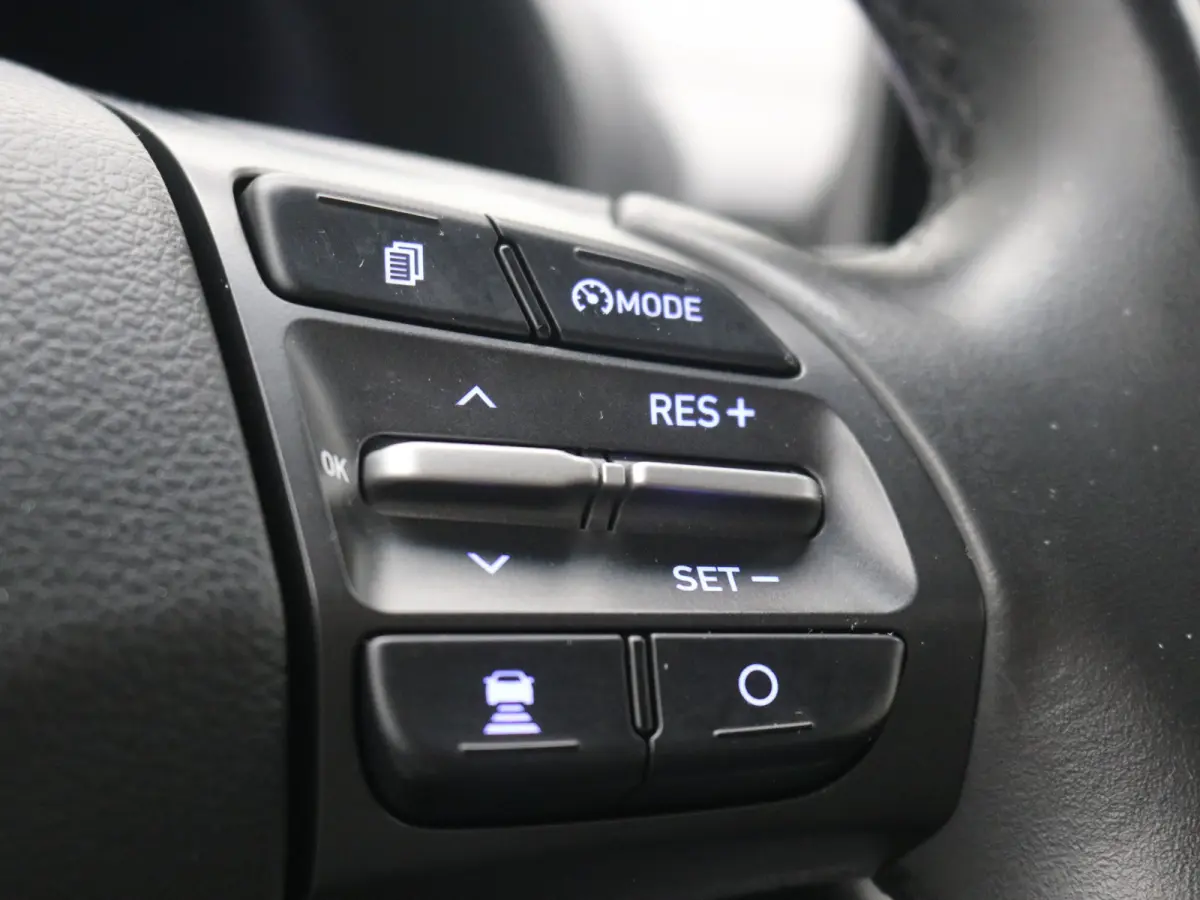 EV Comfort 64 kWh SOH 96,6% | Achteruitrijcamera | Airco (automatisch) | Apple Carplay/Android Auto|telefoonintegratie premium