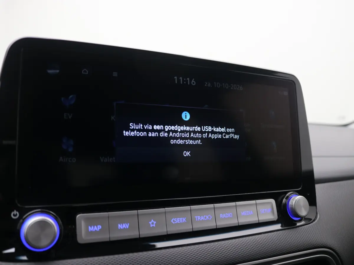 EV Comfort 64 kWh SOH 96,6% | Achteruitrijcamera | Airco (automatisch) | Apple Carplay/Android Auto|telefoonintegratie premium