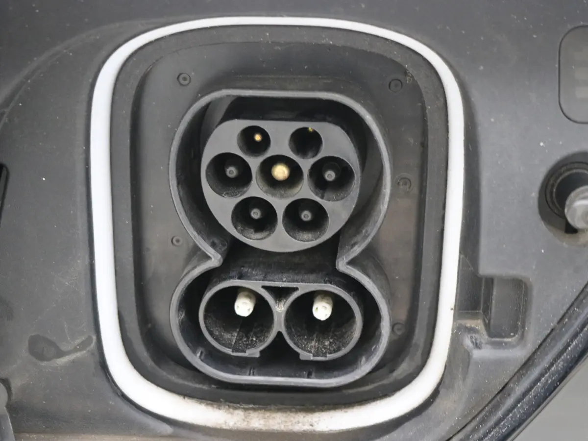 EV Comfort 64 kWh SOH 96,6% | Achteruitrijcamera | Airco (automatisch) | Apple Carplay/Android Auto|telefoonintegratie premium