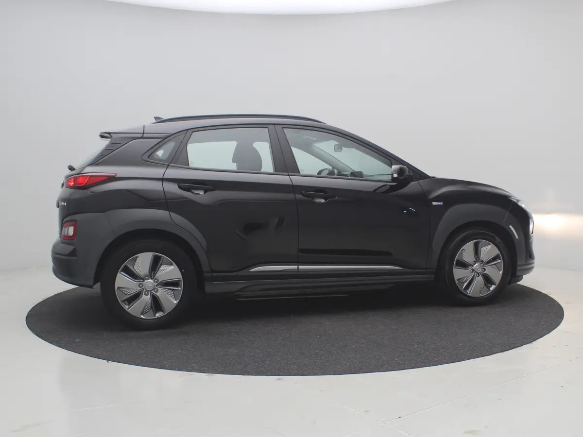 EV Comfort 64 kWh SOH 96,6% | Achteruitrijcamera | Airco (automatisch) | Apple Carplay/Android Auto|telefoonintegratie premium