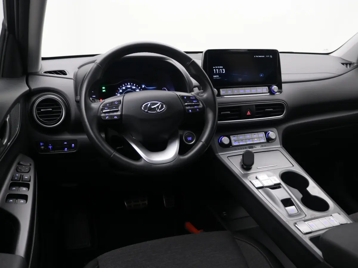 EV Comfort 64 kWh SOH 96,6% | Achteruitrijcamera | Airco (automatisch) | Apple Carplay/Android Auto|telefoonintegratie premium
