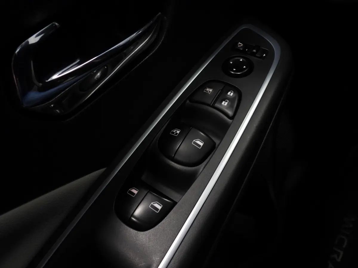 1.0 IG-T N-Design NAVI/AIRCO/CRUISE/PDC/BOSE!