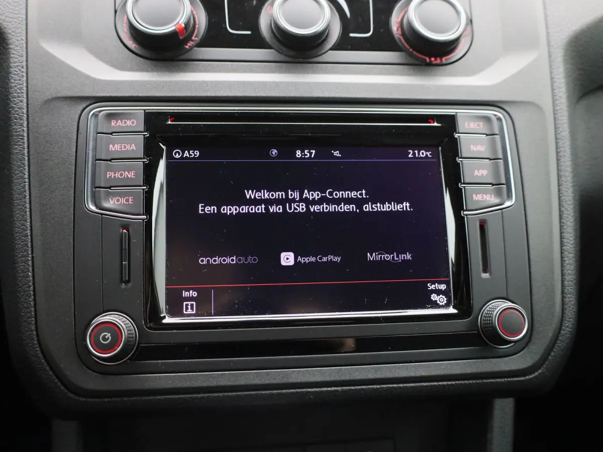 2.0 TDI L2H1 Maxi 102PK | Automaat | Trekhaak | Navigatie | Multifunctioneel Stuurwiel | Airco | Adaptive Cruise Control | App-Connect | DAB+ | Parkeersensoren Achter |