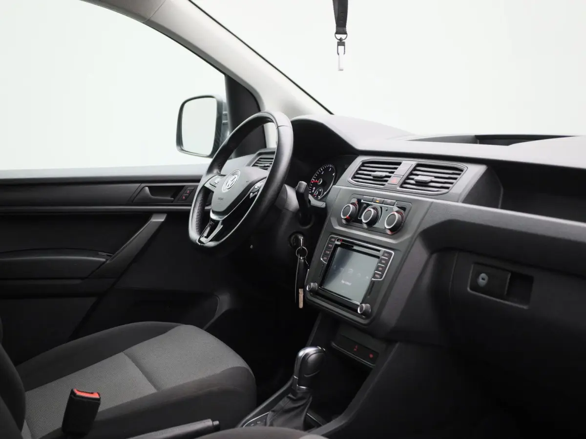 2.0 TDI L2H1 Maxi 102PK | Automaat | Trekhaak | Navigatie | Multifunctioneel Stuurwiel | Airco | Adaptive Cruise Control | App-Connect | DAB+ | Parkeersensoren Achter |