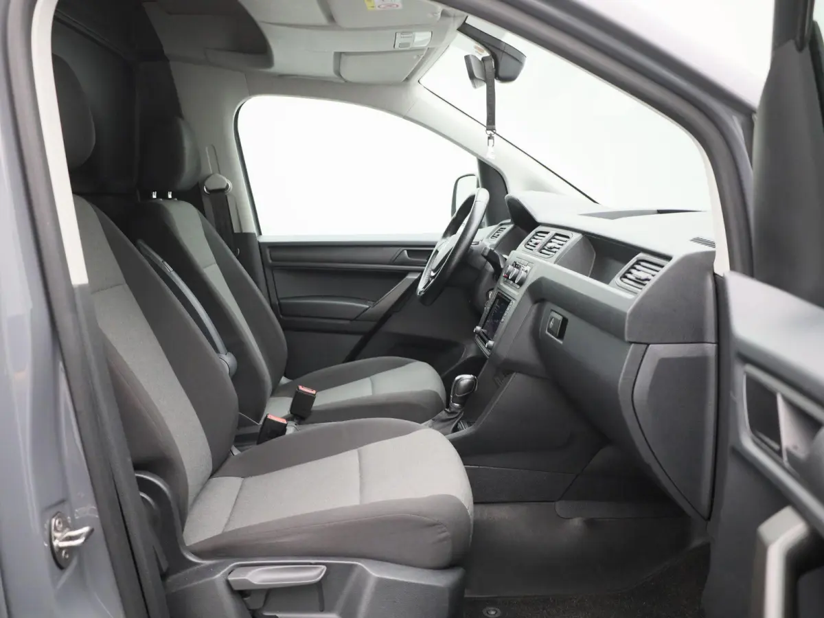 2.0 TDI L2H1 Maxi 102PK | Automaat | Trekhaak | Navigatie | Multifunctioneel Stuurwiel | Airco | Adaptive Cruise Control | App-Connect | DAB+ | Parkeersensoren Achter |