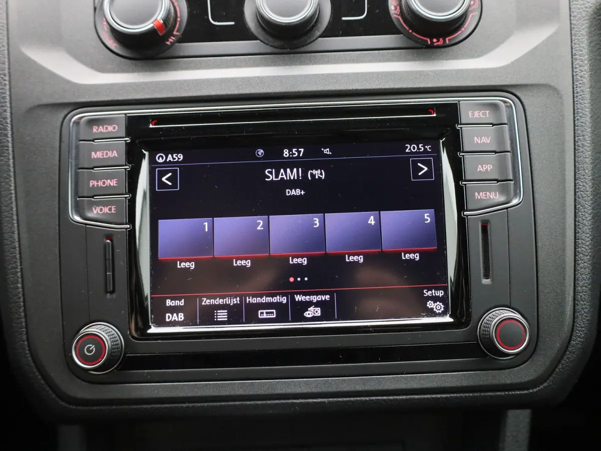 2.0 TDI L2H1 Maxi 102PK | Automaat | Trekhaak | Navigatie | Multifunctioneel Stuurwiel | Airco | Adaptive Cruise Control | App-Connect | DAB+ | Parkeersensoren Achter |