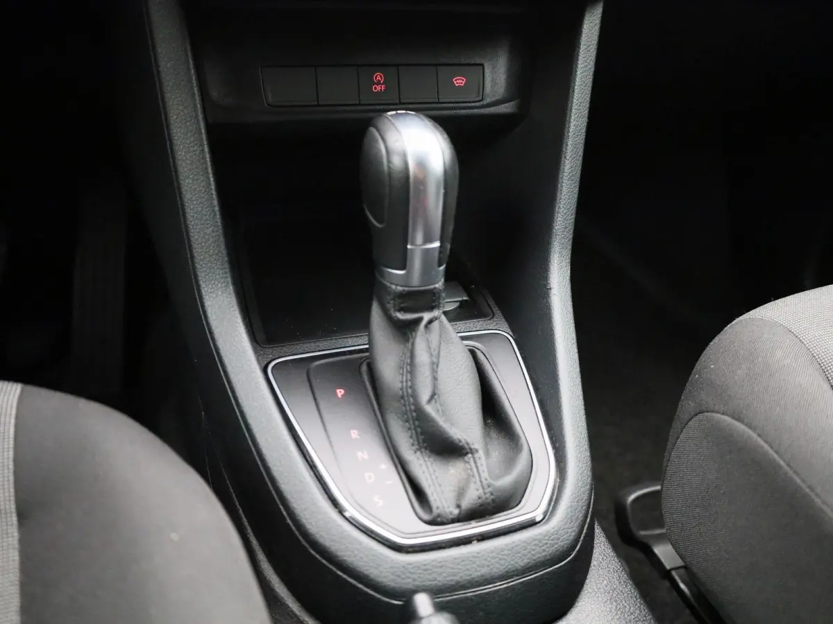 2.0 TDI L2H1 Maxi 102PK | Automaat | Trekhaak | Navigatie | Multifunctioneel Stuurwiel | Airco | Adaptive Cruise Control | App-Connect | DAB+ | Parkeersensoren Achter |