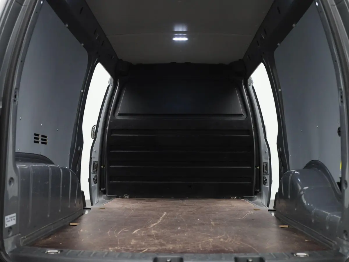 2.0 TDI L2H1 Maxi 102PK | Automaat | Trekhaak | Navigatie | Multifunctioneel Stuurwiel | Airco | Adaptive Cruise Control | App-Connect | DAB+ | Parkeersensoren Achter |