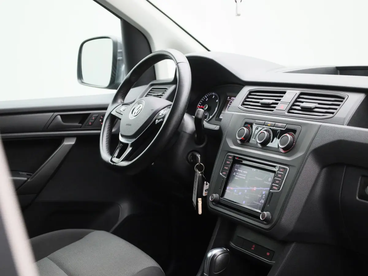 2.0 TDI L2H1 Maxi 102PK | Automaat | Trekhaak | Navigatie | Multifunctioneel Stuurwiel | Airco | Adaptive Cruise Control | App-Connect | DAB+ | Parkeersensoren Achter |