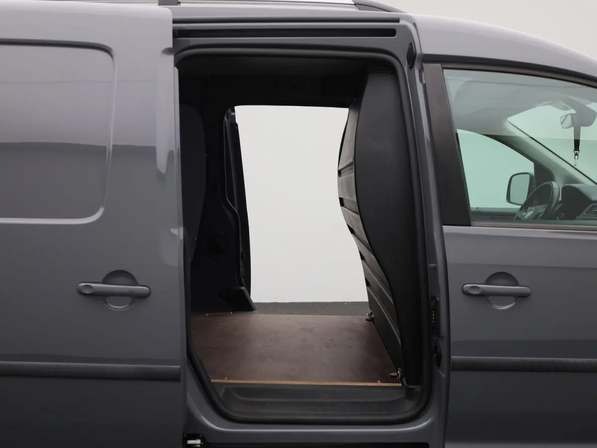 2.0 TDI L2H1 Maxi 102PK | Automaat | Trekhaak | Navigatie | Multifunctioneel Stuurwiel | Airco | Adaptive Cruise Control | App-Connect | DAB+ | Parkeersensoren Achter |
