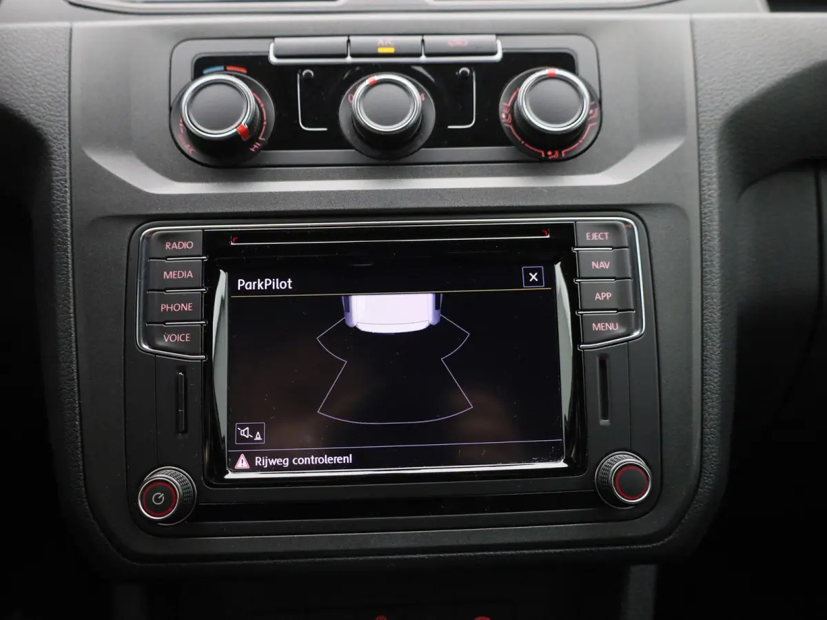 2.0 TDI L2H1 Maxi 102PK | Automaat | Trekhaak | Navigatie | Multifunctioneel Stuurwiel | Airco | Adaptive Cruise Control | App-Connect | DAB+ | Parkeersensoren Achter |