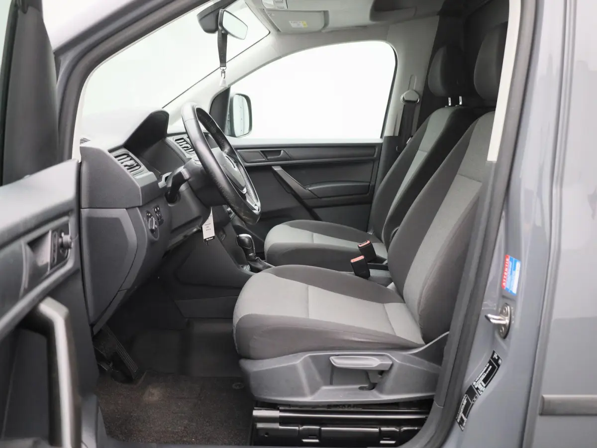 2.0 TDI L2H1 Maxi 102PK | Automaat | Trekhaak | Navigatie | Multifunctioneel Stuurwiel | Airco | Adaptive Cruise Control | App-Connect | DAB+ | Parkeersensoren Achter |
