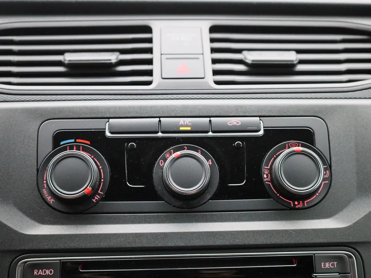 2.0 TDI L2H1 Maxi 102PK | Automaat | Trekhaak | Navigatie | Multifunctioneel Stuurwiel | Airco | Adaptive Cruise Control | App-Connect | DAB+ | Parkeersensoren Achter |