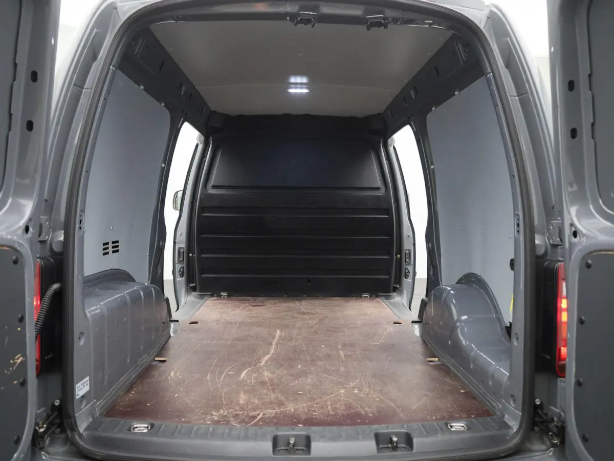 2.0 TDI L2H1 Maxi 102PK | Automaat | Trekhaak | Navigatie | Multifunctioneel Stuurwiel | Airco | Adaptive Cruise Control | App-Connect | DAB+ | Parkeersensoren Achter |