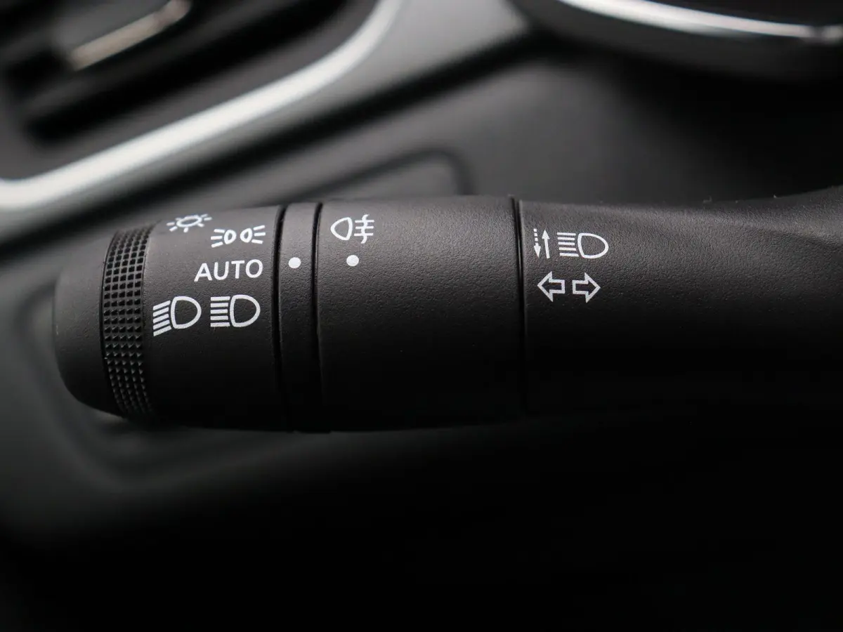 1.8 E-Tech full hybrid 160pk techno | Vijf jaar garantie | Stoel- en stuurwielverwarming | Achteruitrijcamera | Apple Carplay / Android Auto |