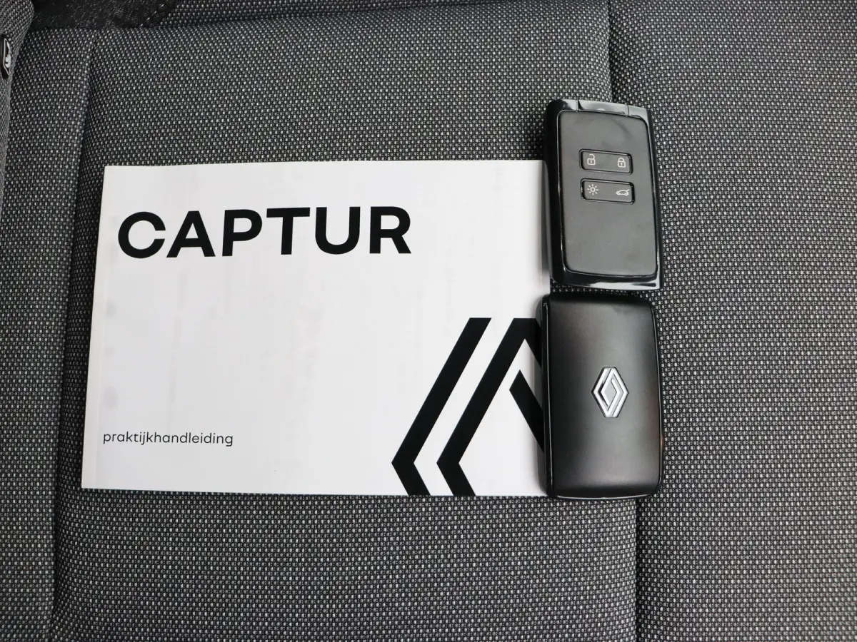 1.8 E-Tech full hybrid 160pk techno | Vijf jaar garantie | Stoel- en stuurwielverwarming | Achteruitrijcamera | Apple Carplay / Android Auto |