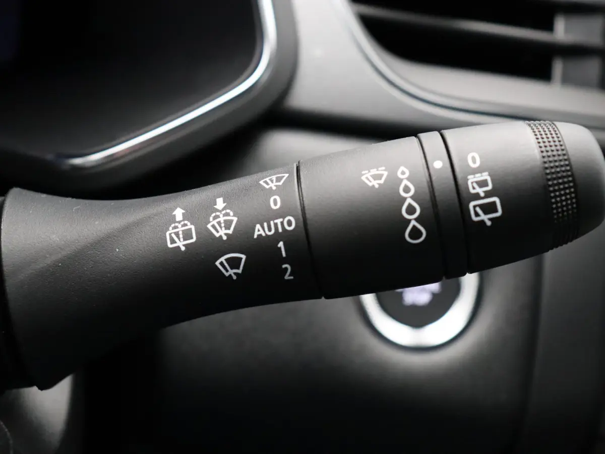 1.8 E-Tech full hybrid 160pk techno | Vijf jaar garantie | Stoel- en stuurwielverwarming | Achteruitrijcamera | Apple Carplay / Android Auto |