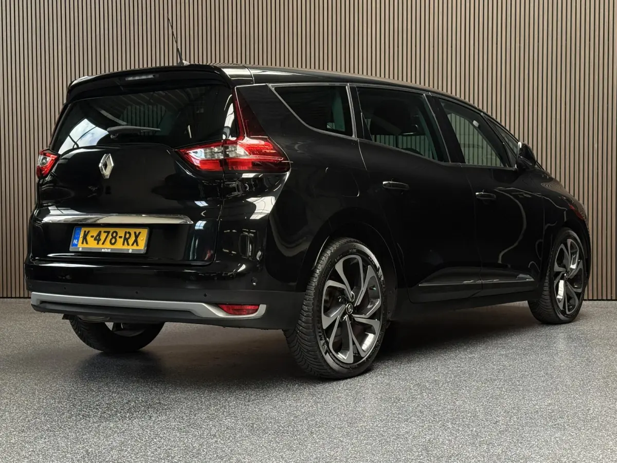 1.3 TCe Intens 7p. | Camera | Carplay | Dodehoek
