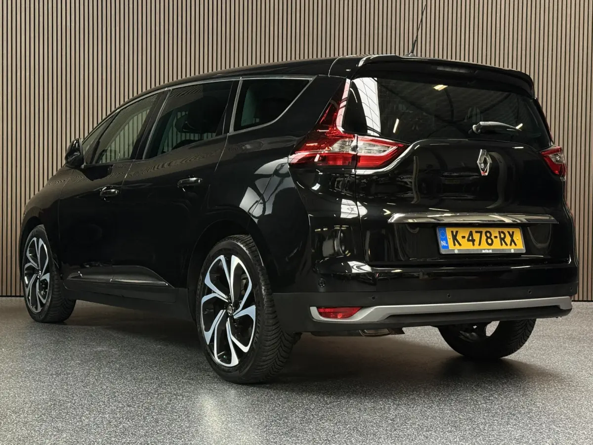 1.3 TCe Intens 7p. | Camera | Carplay | Dodehoek
