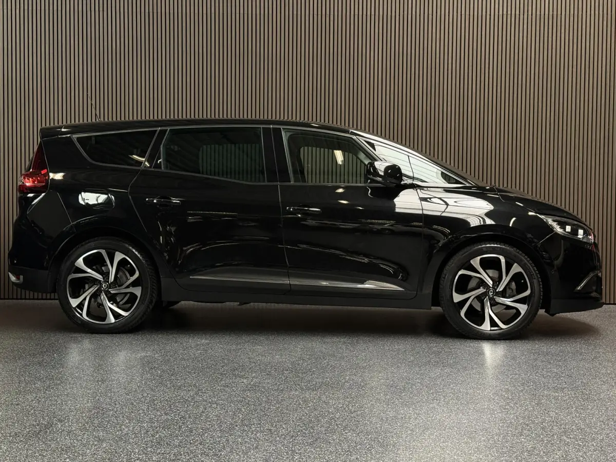 1.3 TCe Intens 7p. | Camera | Carplay | Dodehoek