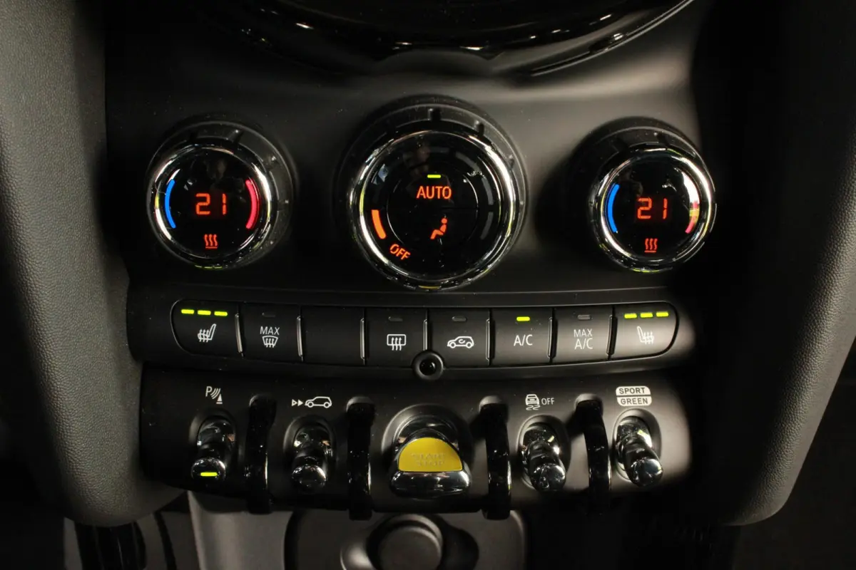 33 kWh |Leer |Stoel/Stuur Verw|Cam|Keyless|99%