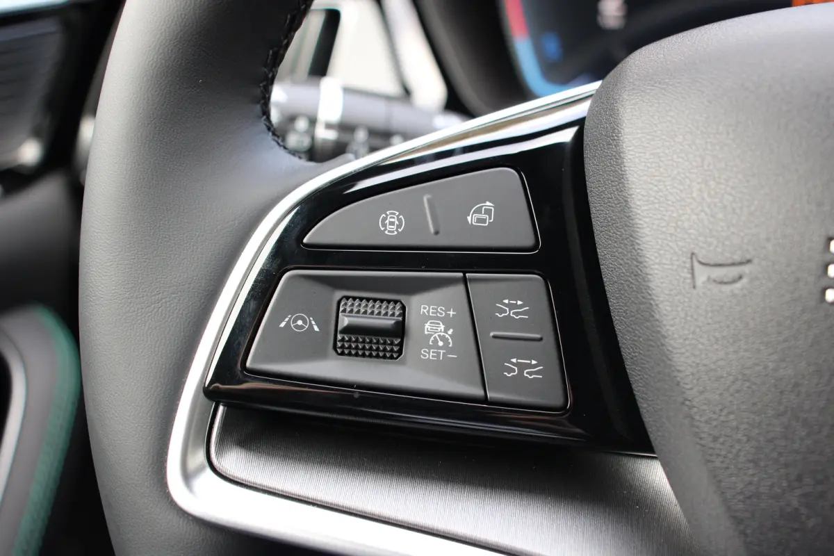1.5 DM-i FWD Comfort | PANODAK | ADAPTIVE CRUISE | STOEL VERWARMING + VERKOELING | DODE HOEK | LANE ASSIST | AMBIENT LIGHTS | 360° CAMERA