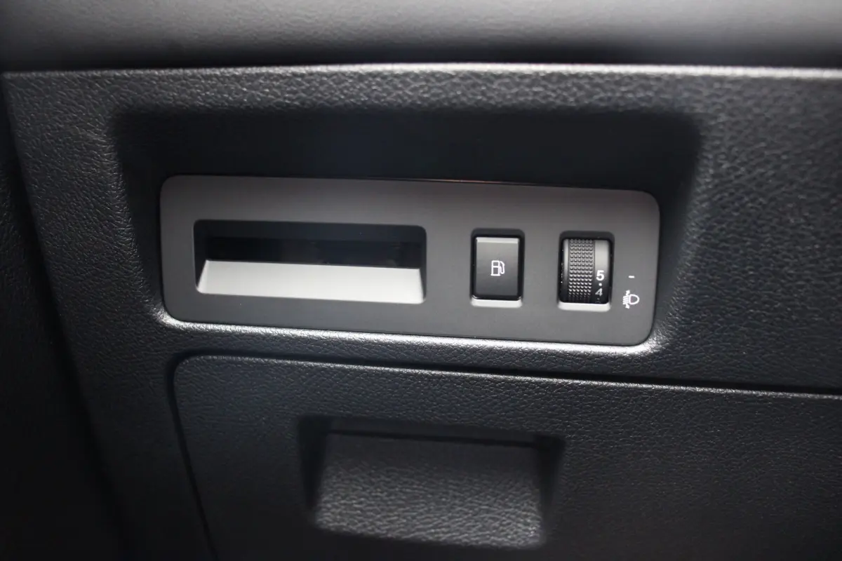 1.5 DM-i FWD Comfort | PANODAK | ADAPTIVE CRUISE | STOEL VERWARMING + VERKOELING | DODE HOEK | LANE ASSIST | AMBIENT LIGHTS | 360° CAMERA