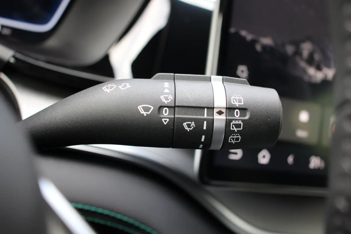 1.5 DM-i FWD Comfort | PANODAK | ADAPTIVE CRUISE | STOEL VERWARMING + VERKOELING | DODE HOEK | LANE ASSIST | AMBIENT LIGHTS | 360° CAMERA