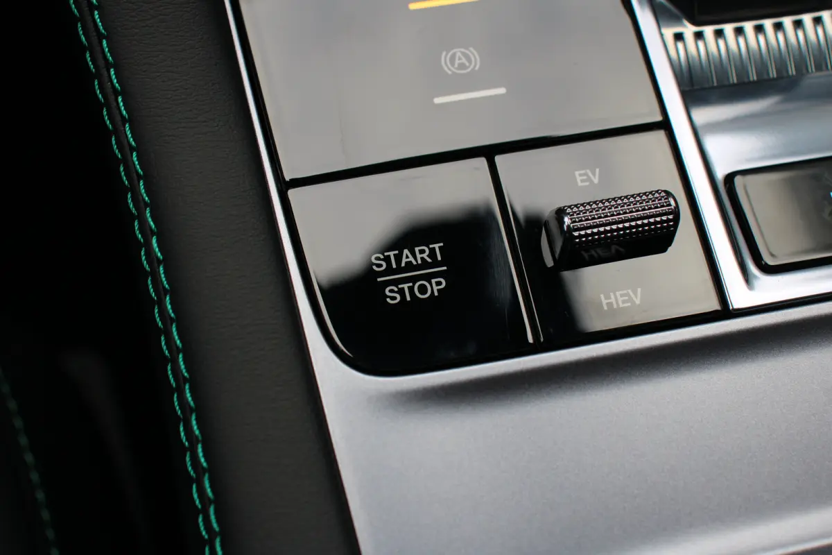 1.5 DM-i FWD Comfort | PANODAK | ADAPTIVE CRUISE | STOEL VERWARMING + VERKOELING | DODE HOEK | LANE ASSIST | AMBIENT LIGHTS | 360° CAMERA